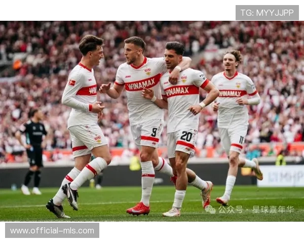 斯图加特3-2奥格斯堡，客场险胜积分榜稳固